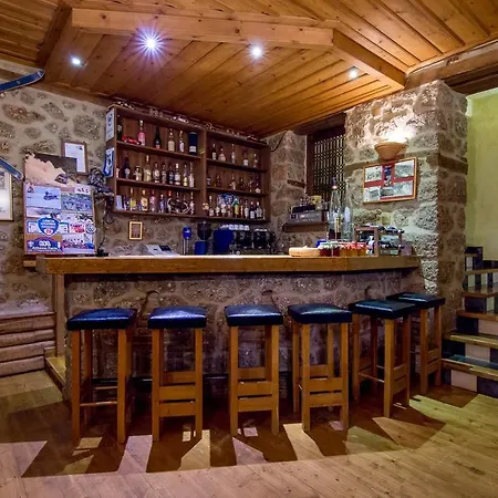 Pigi Tarlampa 3* Ano Trikala