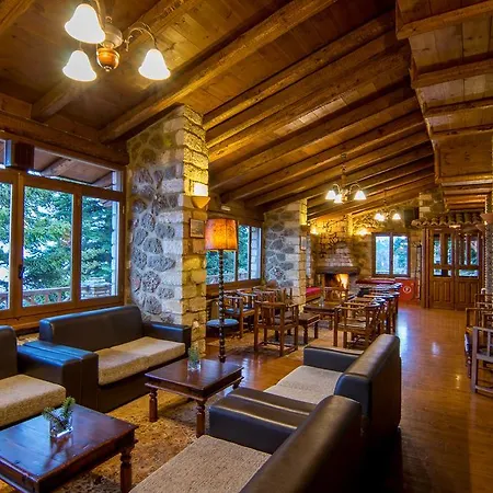 Pigi Tarlampa 아노 트리칼라