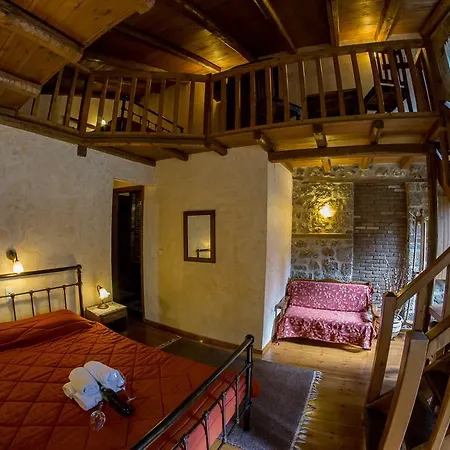 Pigi Tarlampa 아노 트리칼라