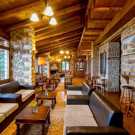 Pigi Tarlampa 3* 아노 트리칼라